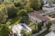 Exclusivite--Propriete-de-charme-composee-dun-manoir-longere-salle-de-cinema-grange-petit-vignoble